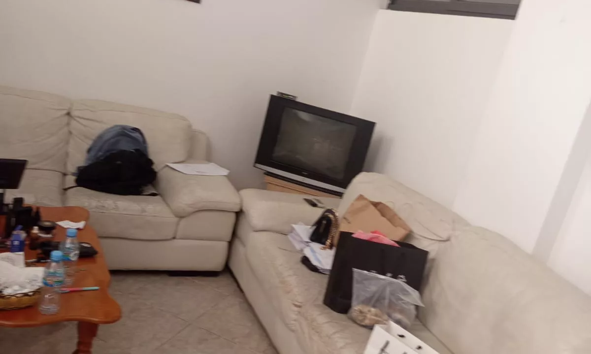 Shtepi me qera Apartament ne Tirane, 1+1, Mobilimi E mobiluar, Pagesa 25,000  Leke.