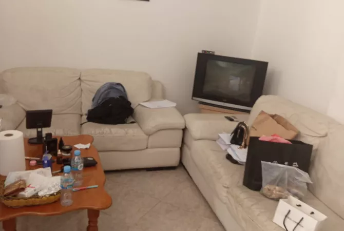 Shtepi me qera Apartament ne Tirane, 1+1, Mobilimi E mobiluar, Pagesa 25,000  Leke.