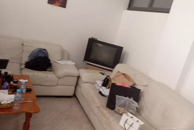 APARTAMENT 1+1. 25000 LEKE.RRUGA 5 MAJI