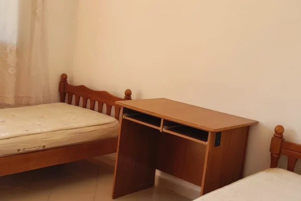 Shtepi me qera 1+1 ne Tirane - 25,000 Leke