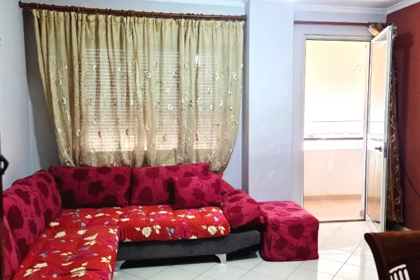 Shtepi me qera 1+1 ne Tirane - 40,000 Leke