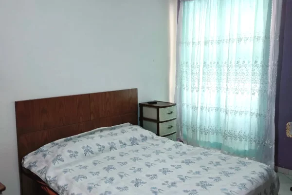 Shtepi me qera Apartament ne Tirane, 1+1, Mobilimi E mobiluar, Pagesa 40,000  Leke.