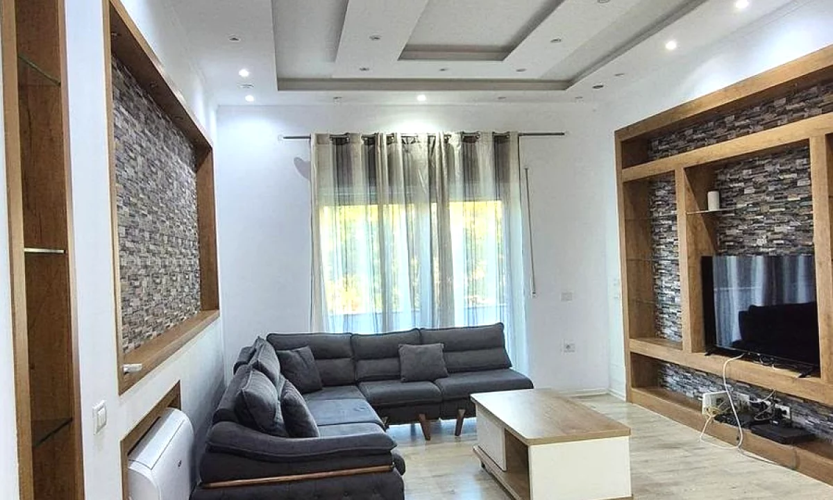 Shtepi me qera Apartament ne Tirane, 2+1, Mobilimi E mobiluar, Pagesa 100,000  Leke.