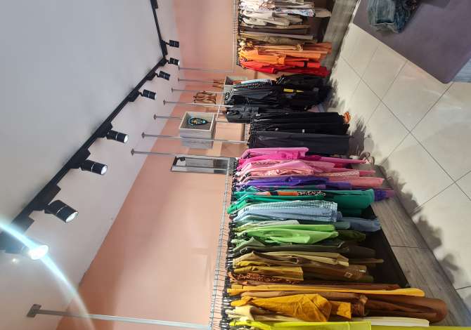 Ambient biznesi me qera 1+1 ne Tirane - 70,000 Leke