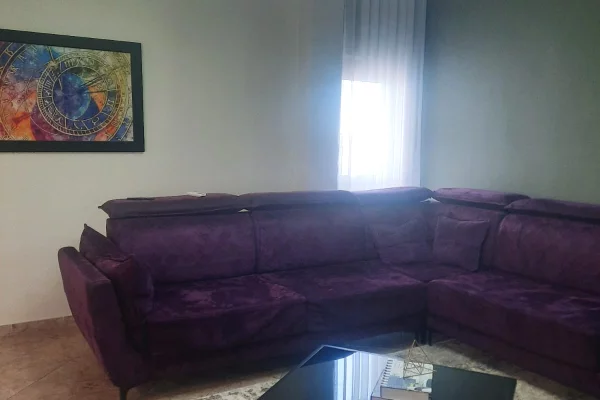 Banesë 2+1 Me Qera tek Kodra Priftit Tiranë