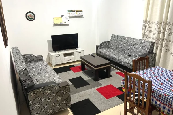 Shtepi me qera Apartament ne Tirane, 1+1, Mobilimi E mobiluar, Pagesa 400  Euro.