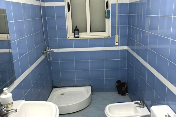 Shtepi me qera Apartament ne Tirane, 1+1, Mobilimi E mobiluar, Pagesa 400  Euro.
