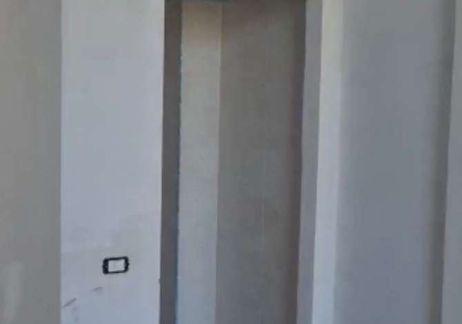 Business Property in Sale 3+1 in Tirana - 98,000 Euro