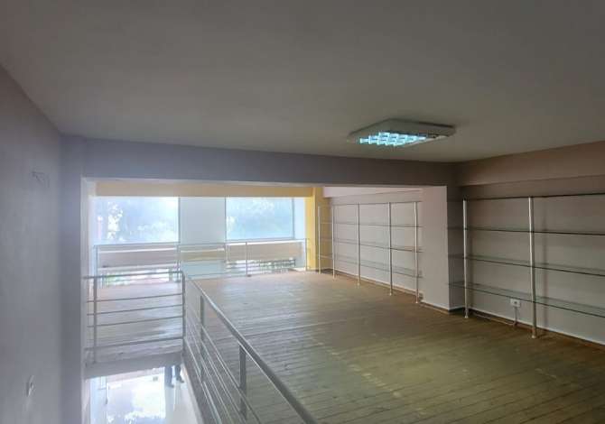 Jepet Ambient Biznesi me qira tek Rruga e Elbasanit/Mulliri.