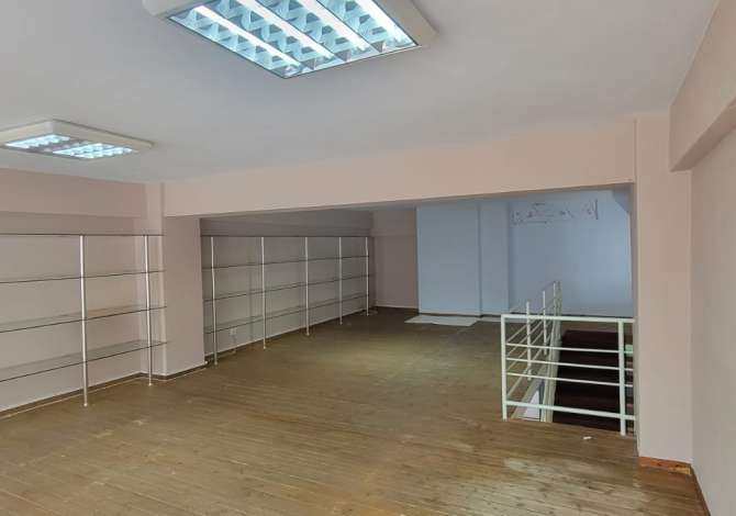 Jepet Ambient Biznesi me qira tek Rruga e Elbasanit/Mulliri.