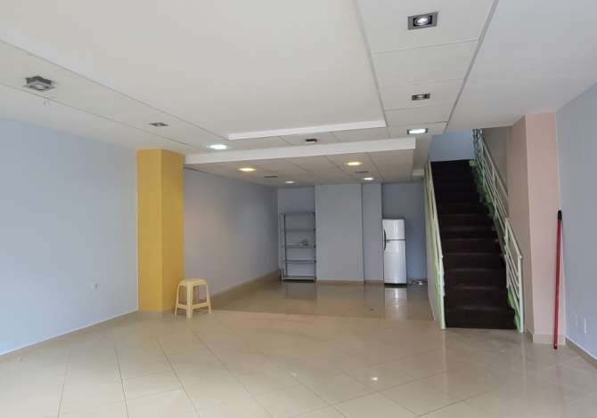 Ambient biznesi me qera 3+1 ne Tirane - 1,000 Euro