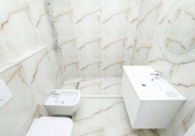 Ambient biznesi me qera 3+1 ne Tirane - 800 Euro