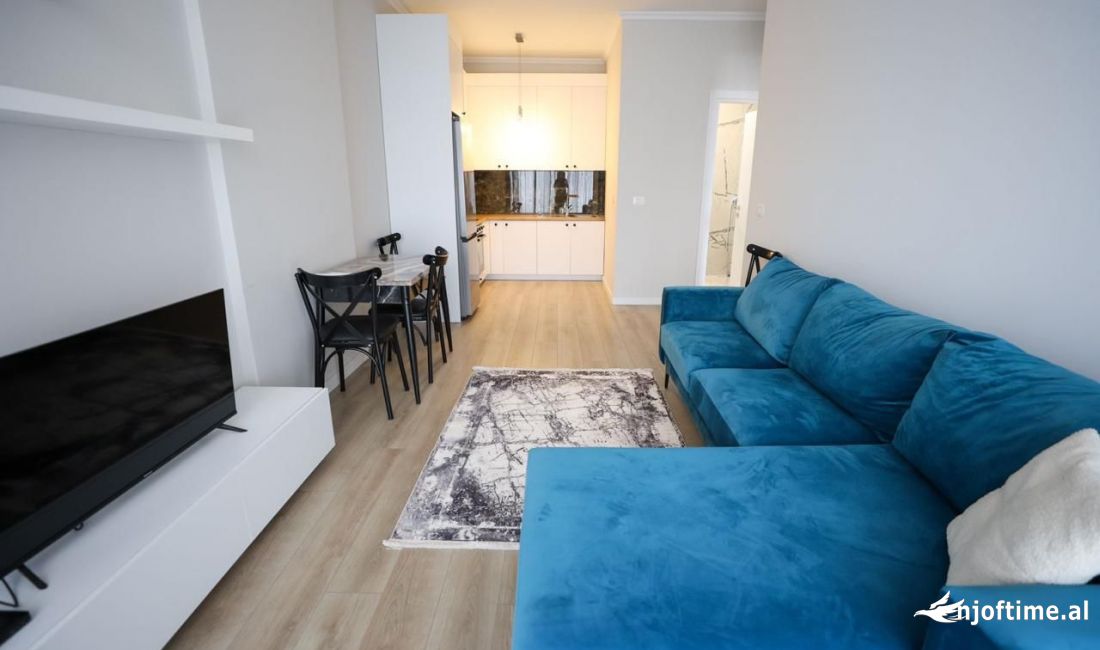 Shtepi ne shitje Apartament ne Tirane, 1+1, Mobilimi E mobiluar, Pagesa 180,000  Euro.
