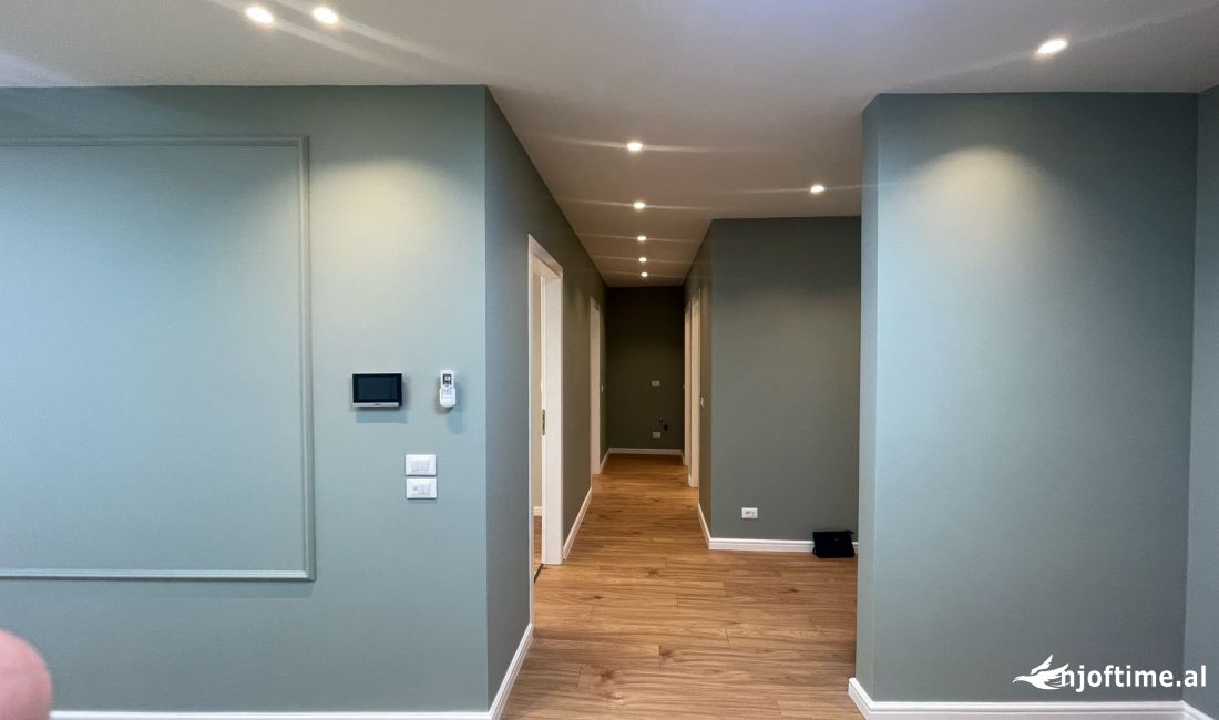 Ambient Biznesi 2+1+2 Poste Parkimi me qira, tek Lake View Residence 