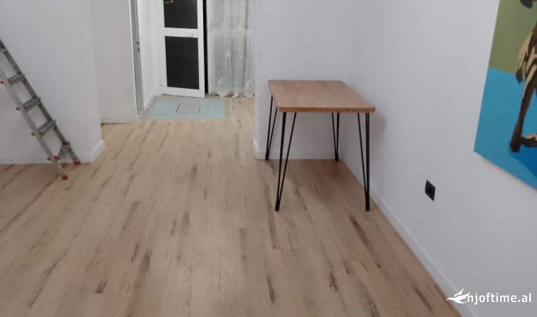 Ambjent biznesi per qera