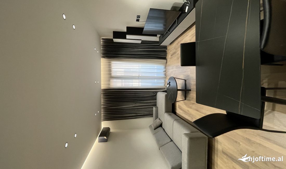 Appartamento in affitto a Tirana 2+1, Arredato