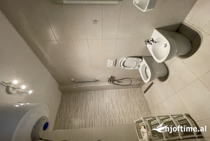 Appartamento in affitto a Tirana 2+1, Arredato