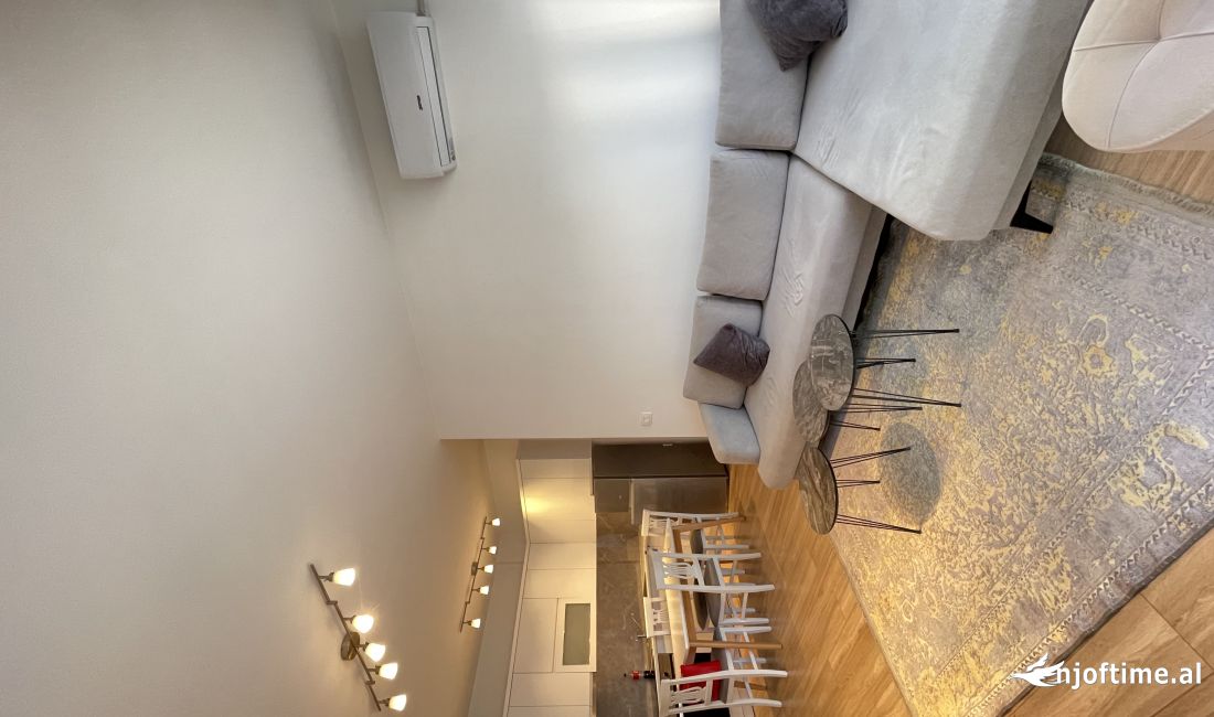 Appartamento in affitto a Tirana 2+1, Arredato