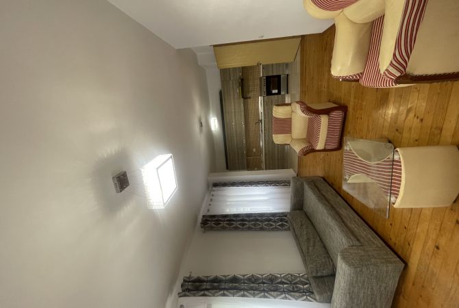 Aprtament me qera 2+1 tek fresku 400€