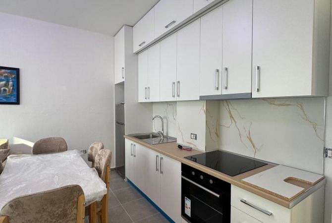 Shtepi me qera Apartament ne Tirane, 1+1, Mobilimi E mobiluar, Pagesa 40,000  Leke.