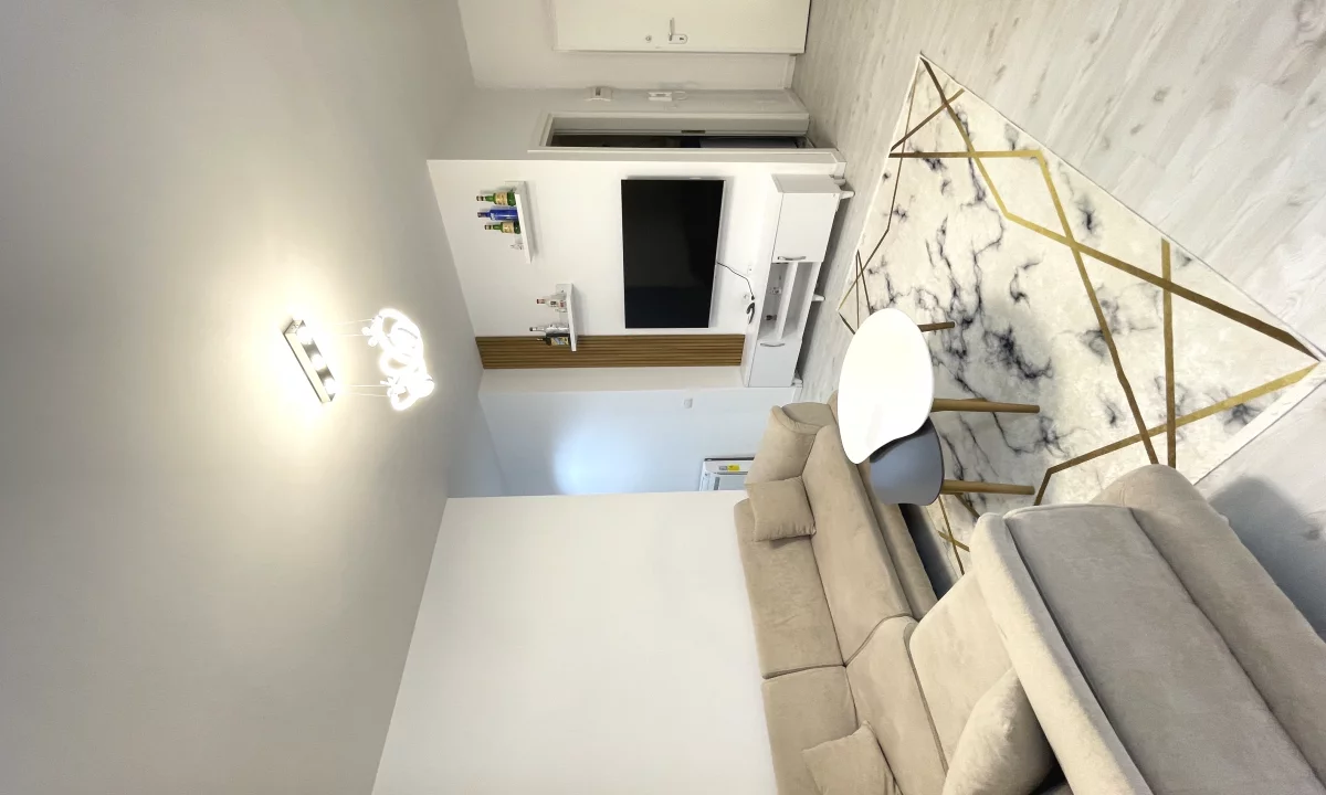 Appartamento in affitto a Tirana 1+1, Arredato