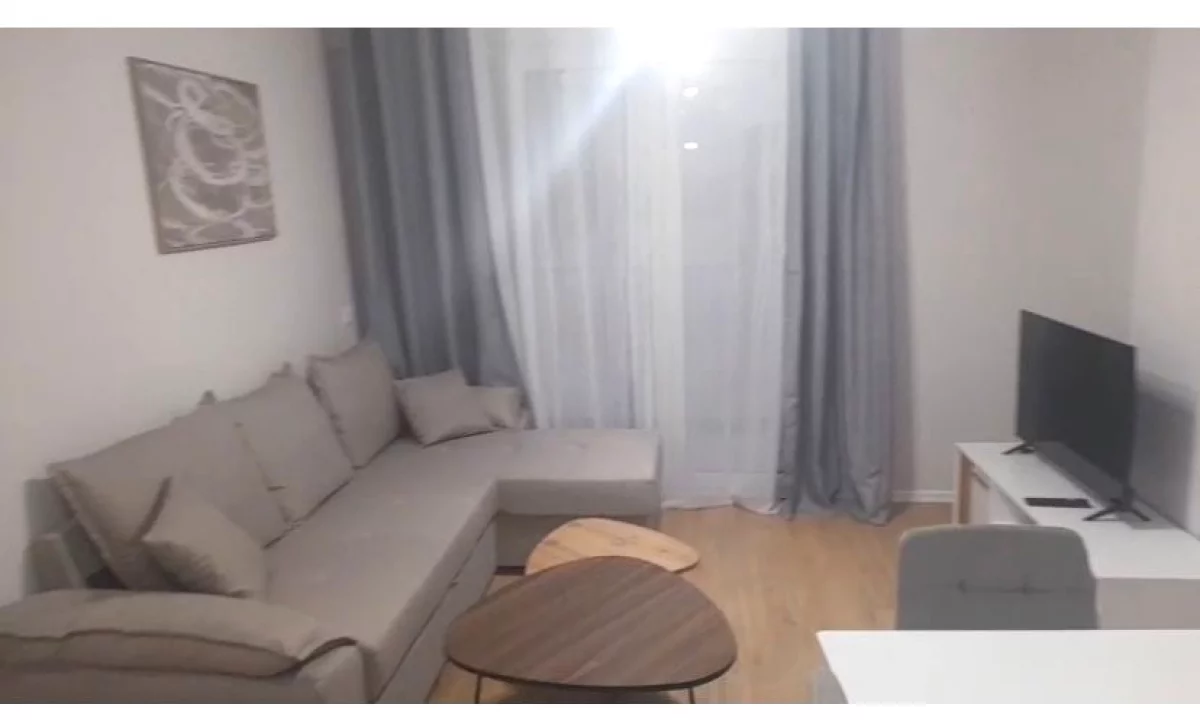 Shtepi me qera Apartament ne Tirane, 2+1, Mobilimi E mobiluar, Pagesa 55,000  Leke.