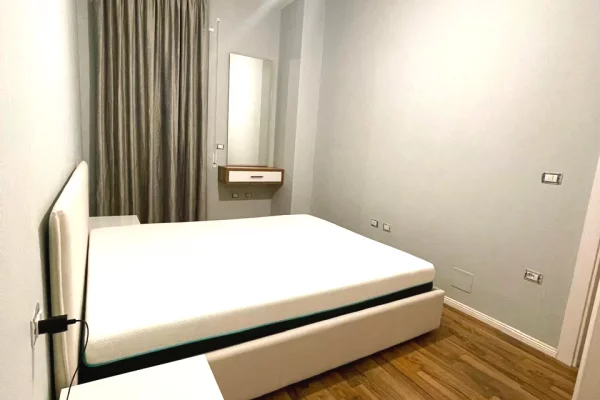 Appartamento in affitto a Tirana 1+1, Arredato