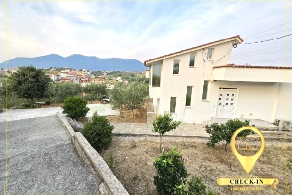 Shtepi me qera Shtepi Private ne Tirane, 1+1, Mobilimi E mobiluar, Pagesa 580  Euro.