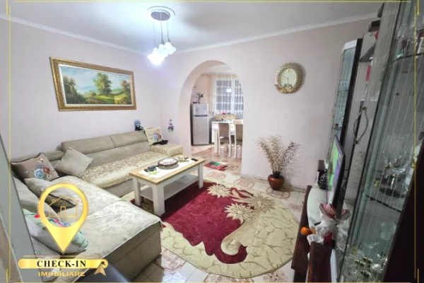 Shitet apartament 3+1+2 tek Brryli, perballe Maternitetit te Ri