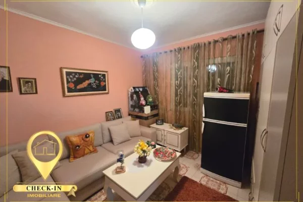 Shtepi ne shitje Apartament ne Tirane, 3+1, Mobilimi Bosh, pa mobiluar, Pagesa 175,000  Euro.