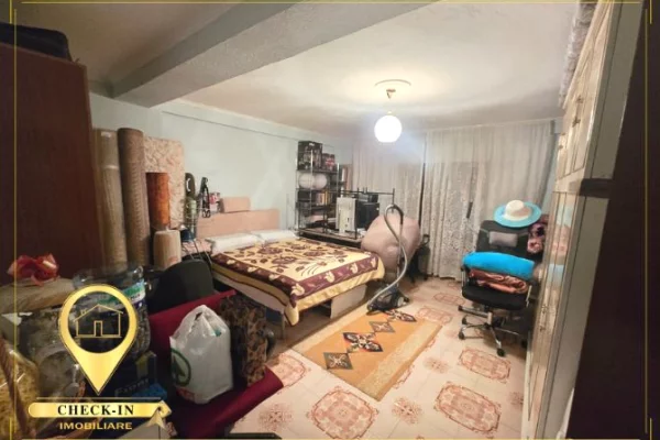 Shtepi ne shitje Apartament ne Tirane, 3+1, Mobilimi Bosh, pa mobiluar, Pagesa 175,000  Euro.