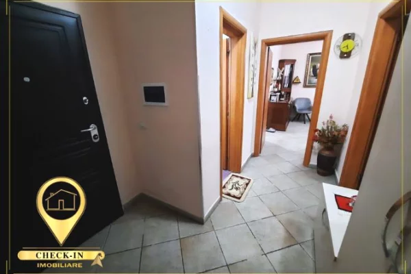 Appartamento in vendita a Tirana 2+1, Arredato