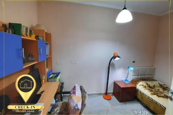 Appartamento in vendita a Tirana 2+1, Arredato