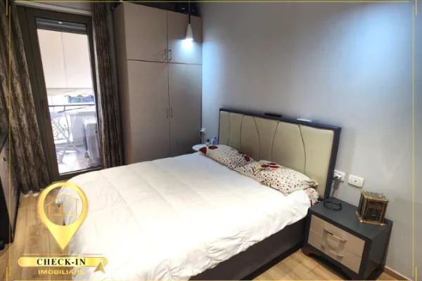 Appartamento in vendita a Tirana 1+1, Arredato