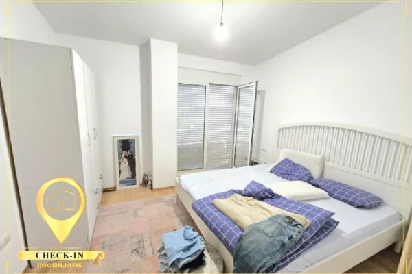 Mansarda(ultimo piano del tetto) in vendita a Tirana 2+1, Arredato