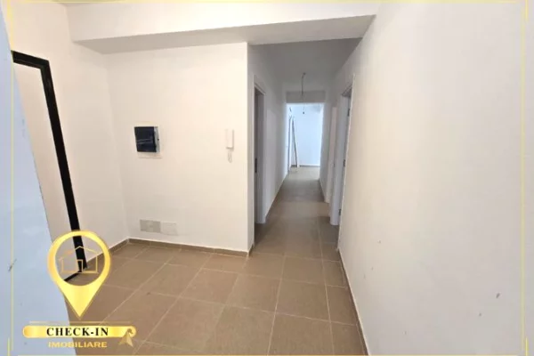 Appartamento in vendita a Tirana 3+1, Vuoto