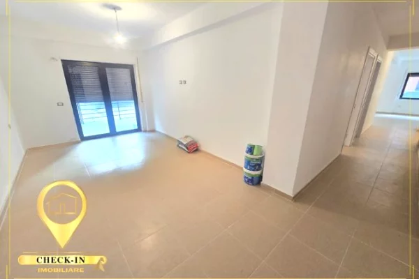 Appartamento in vendita a Tirana 3+1, Vuoto