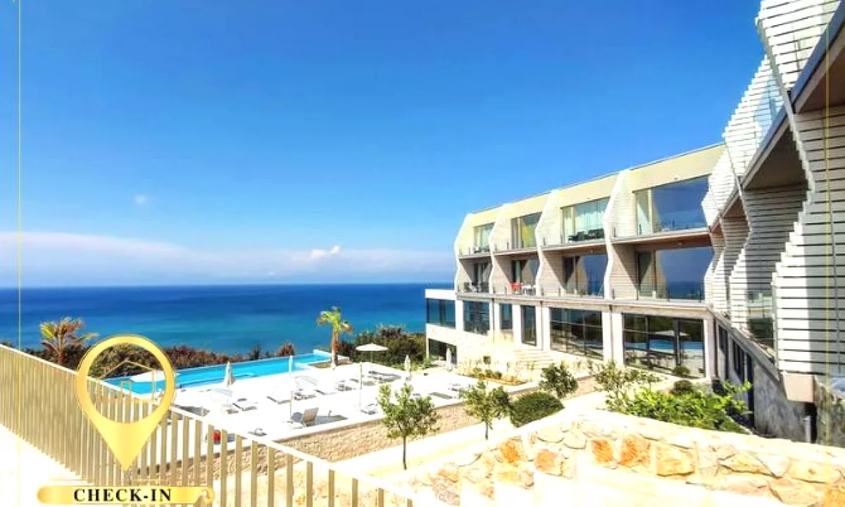 Duplex (casa a 2 piani) in vendita a Durazzo 3+1, Arredato