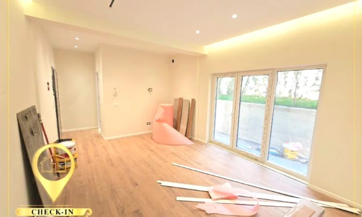 Shtepi ne shitje Apartament ne Tirane, 1+1, Mobilimi Bosh, pa mobiluar, Pagesa 83,000  Euro.