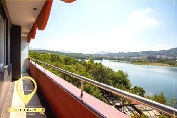 Shtepi me qera Apartament ne Tirane, 2+1, Mobilimi E mobiluar, Pagesa 2,500  Euro.