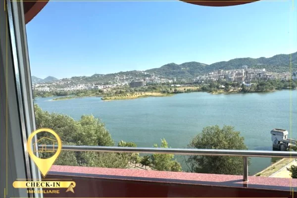 Shtepi me qera Apartament ne Tirane, 2+1, Mobilimi E mobiluar, Pagesa 2,500  Euro.