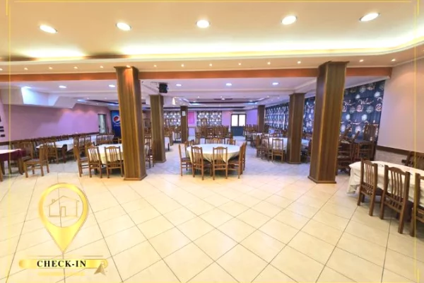 Ambient biznesi me qera 2+1 ne Tirane - 1,700 Euro