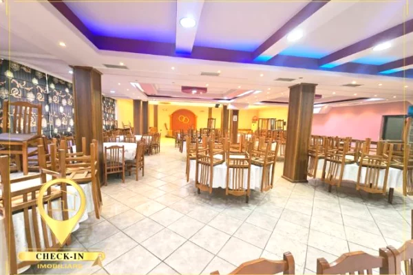 Ambient biznesi me qera 2+1 ne Tirane - 1,700 Euro