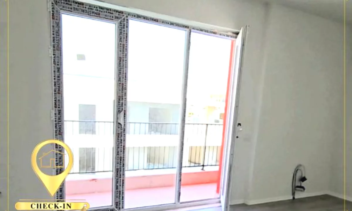 Shtepi me qera Apartament ne Tirane, 3+1, Mobilimi Bosh, pa mobiluar, Pagesa 55,000  Leke.