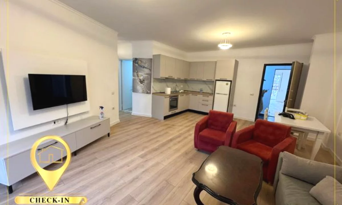 Shtepi ne shitje Apartament ne Tirane, 2+1, Mobilimi Pjeserisht e mobiluar, Pagesa 180,000  Euro.