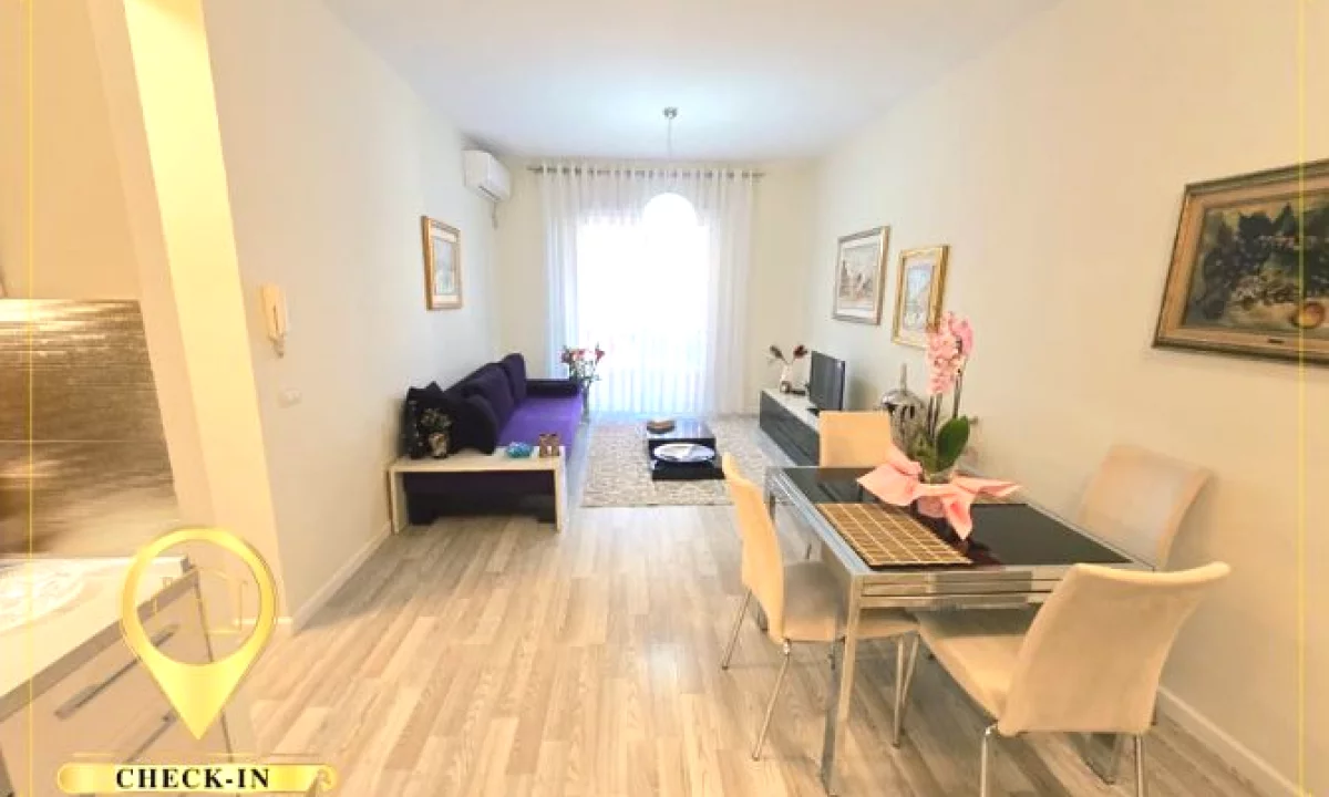 Shtepi me qera Apartament ne Tirane, 1+1, Mobilimi E mobiluar, Pagesa 550  Euro.