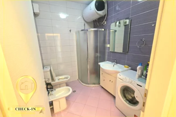 Shtepi me qera Apartament ne Tirane, 1+1, Mobilimi E mobiluar, Pagesa 550  Euro.