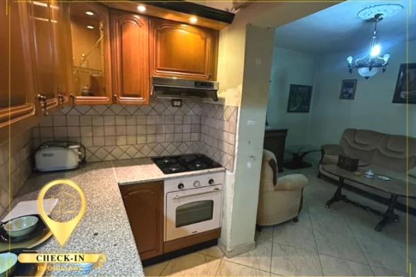 Shtepi ne shitje Apartament ne Tirane, 3+1, Mobilimi Bosh, pa mobiluar, Pagesa 150,000  Euro.