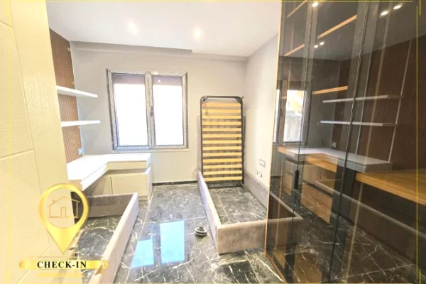 Shtepi me qera Apartament ne Tirane, 2+1, Mobilimi E mobiluar, Pagesa 1,000  Euro.