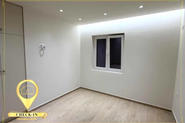 Shtepi ne shitje Apartament ne Sarande, 1+1, Mobilimi Bosh, pa mobiluar, Pagesa 125,000  Euro.